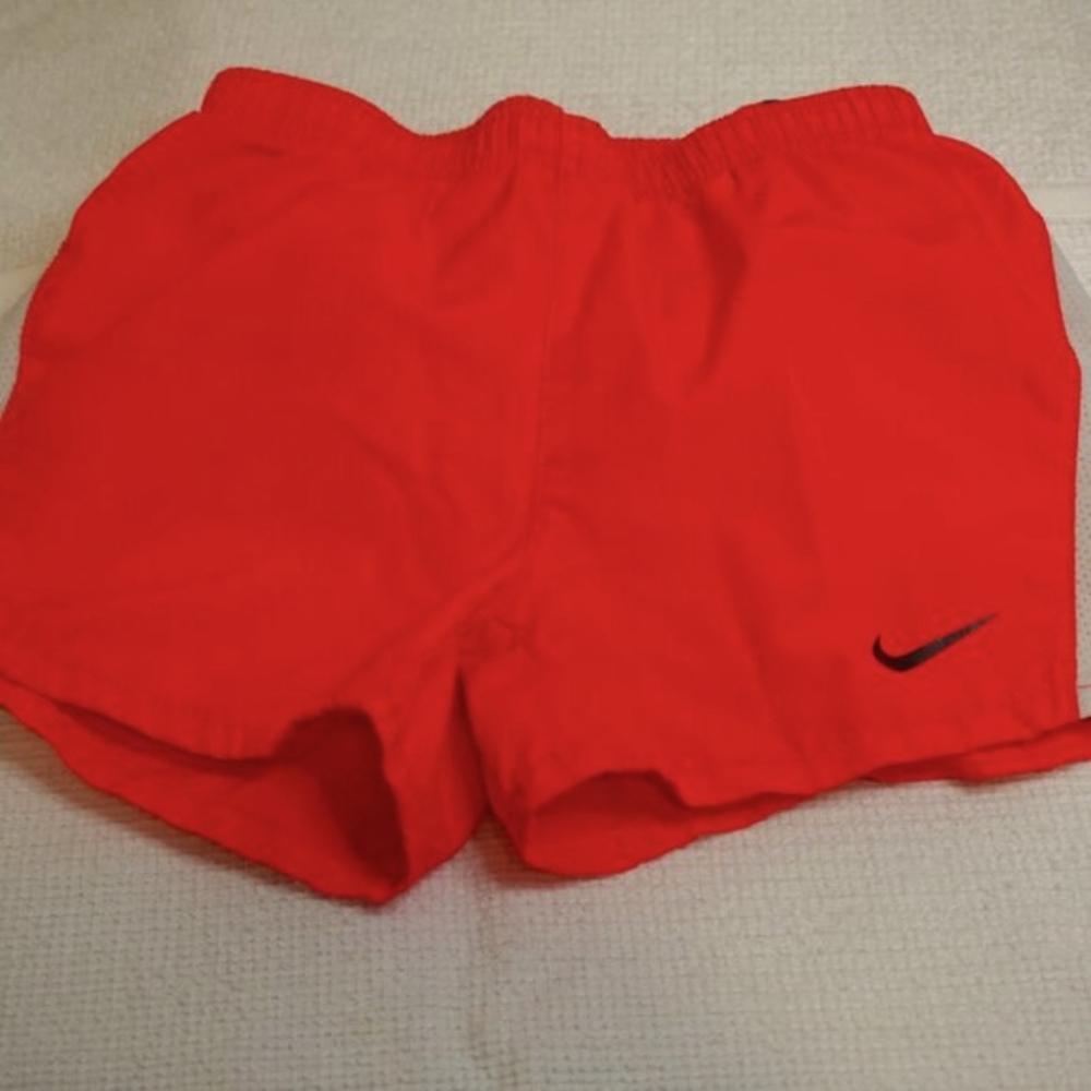 NIKE DRI-FIT GIRL SHORTS